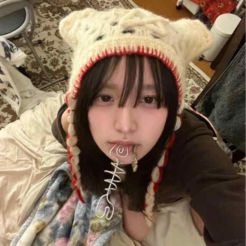 ニット帽 レディース 猫耳 手編み 秋冬 かわいい 防寒 小顔効果 ビーニー 帽子 ベージュ ブラック レッド グレー ホワイト
