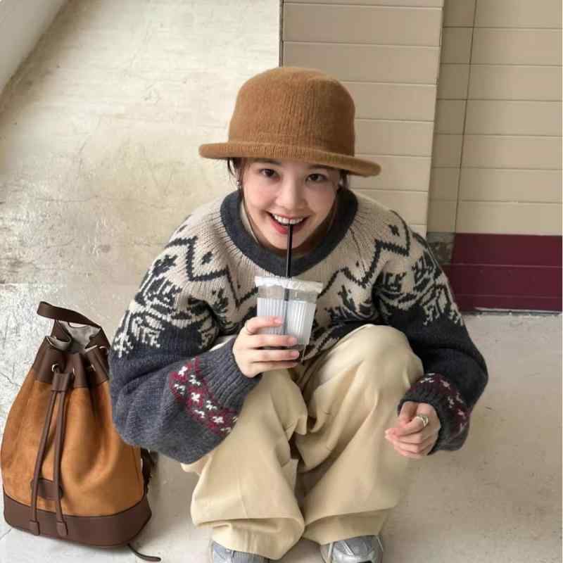 帽子 レディース 漁夫帽 バケットハット ウール ハット 無地 ニット帽 ニット 毛糸 あったか カーキ色 薄灰色 ダークグレー 黒色 キャラメル色 ワインレッド2