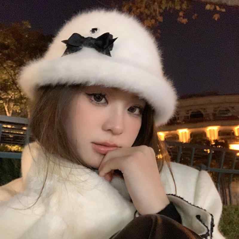 帽子 レディース 秋冬 バケットハット ふわふわ あったか 小顔効果 防寒 ハット リボン おしゃれ かわいい 普段使い お出かけ 旅行 ブラック レッド ホワイト系2