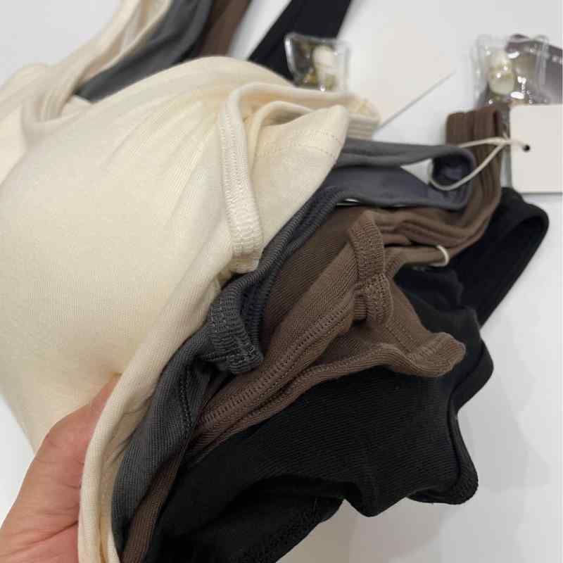 タンクトップ レディース 接触冷感 薄手 背中見せ インナー カップ付き 肌着 ノンワイヤー ブラ内蔵 伸縮性 ストレッチ 部屋着 普段使い ベージュ ブラック グレー