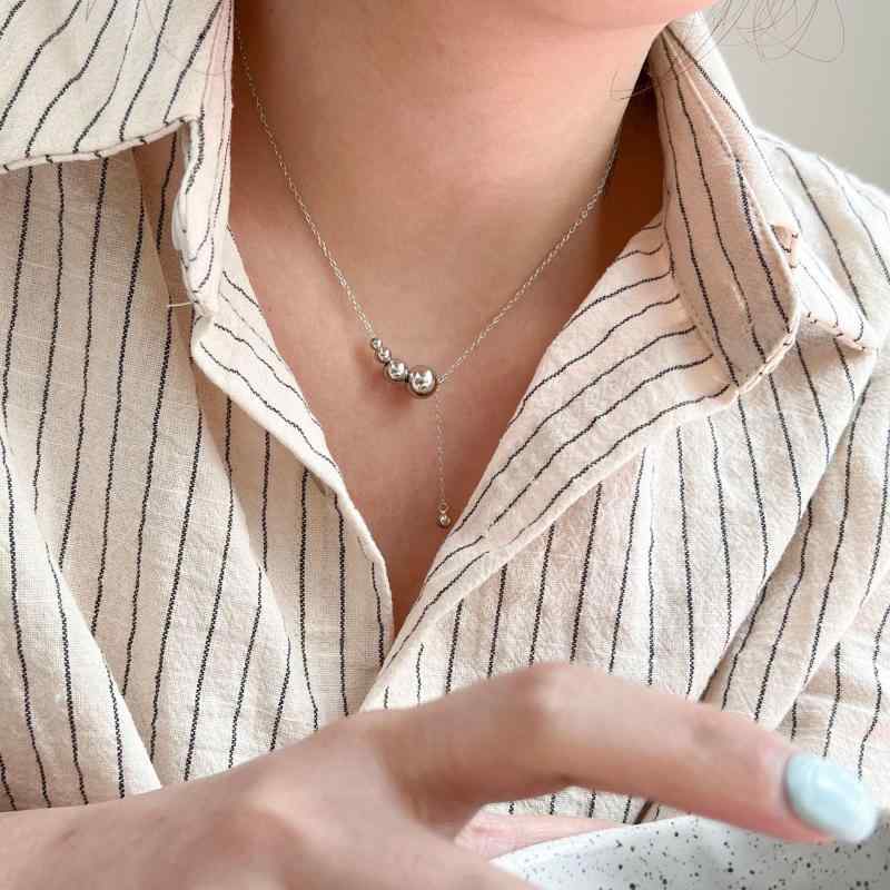 ネックレス レディース シルバー925 銀珠 流線形 ペンダント 鎖骨チェーン シンプル 通勤 デート お出かけ シルバーアクセサリー 電気メッキ加工 4,810円