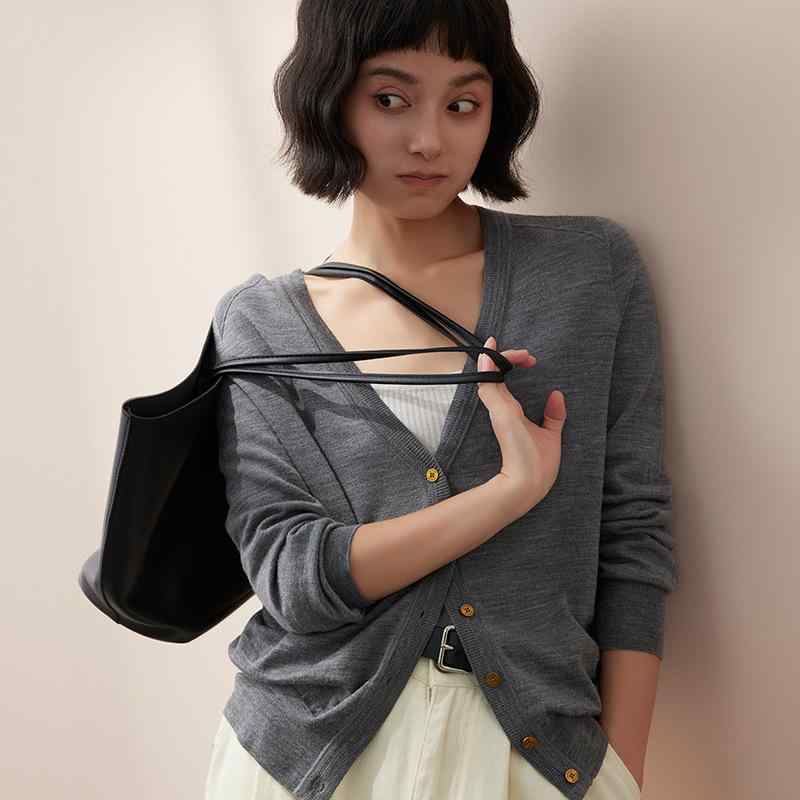 ニット カーディガン レディース Vネック ウール100% 長袖 トップス 羽織り アウター 通勤 オフィス カジュアル 無地 シンプル ベーシック グレー ブラウン オレンジ ブラック 秋冬2