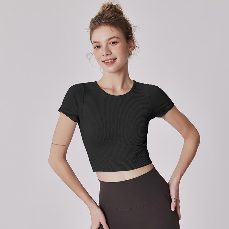 ヨガウェア レディース セットアップ 胸パッド付き ブラトップ 半袖Tシャツ スポーツトップス トレーニングウェア ランニングウェア ピラティス 吸湿速乾 伸縮性 ストレッチ 春夏