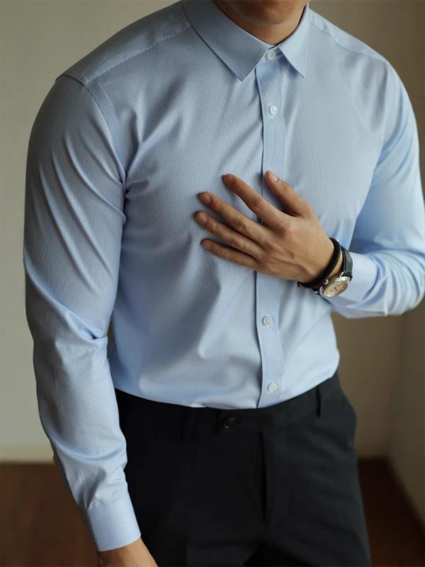 シャツ メンズ 男性用 長袖 ビジネス 通勤用 紳士服 カジュアル シルクのような光沢感 無地 レギュラーカラー トップス 形態安定 ブラック ホワイト グレー ピンク系 グリーン ブルー ワインレッド 聚??? 4,322円