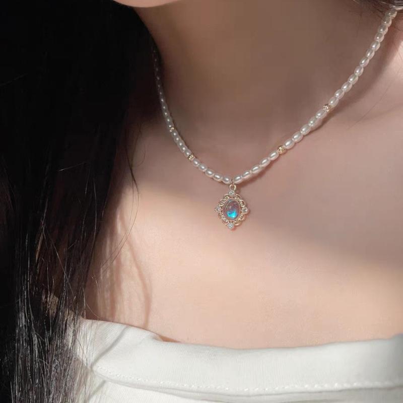 ネックレス レディース 淡水パール 小粒パール プチネックレス 上品 エレガント 高見え 幾何学模様 レトロ ペンダント 4mm 5mm