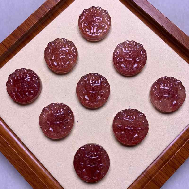 アクセサリーパーツ レッドストロベリークォーツ キツネ ペンダントトップ かわいい DIY 手作り キュート 狐 オリジナルデザイン アニマルモチーフ 開運 ラッキーアイテム2