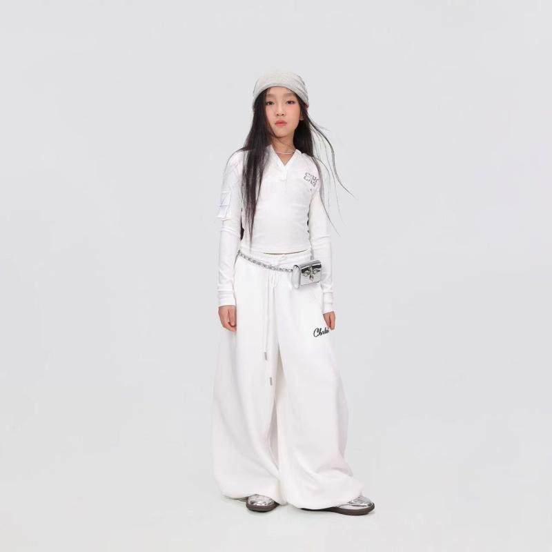 子供服 セットアップ 女の子 ジャズダンス 衣装 長袖トップス パンツ 上下 2点セット ストリートダンス ウェア 練習着 レッスン着 ダンス衣装 春秋