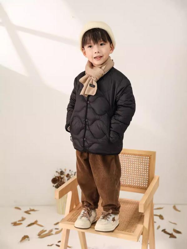 子供服 キッズ 薄手ダウン 秋冬 男女兼用 ダウンベスト 長袖インナー 90% ダウン アウター ストライプ 無地 ポリエステル