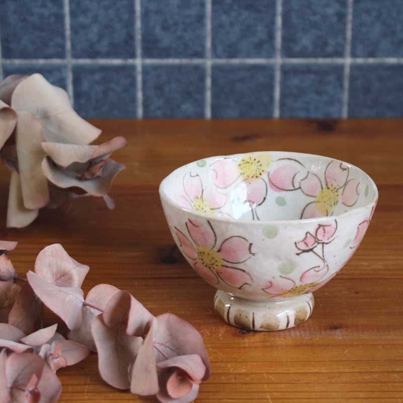 楽天市場】瀬戸焼 工房風花作 茶碗 色絵花化粧 花柄 黒 エレガント