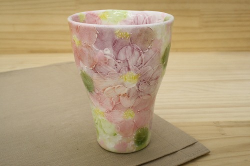 【紅彩花小紋 陶水飲み】瀬戸焼 和食器 食器 無償性優勝杯 水飲み 墨付き 花柄 赤絵 差し上げ物 差し上げ物