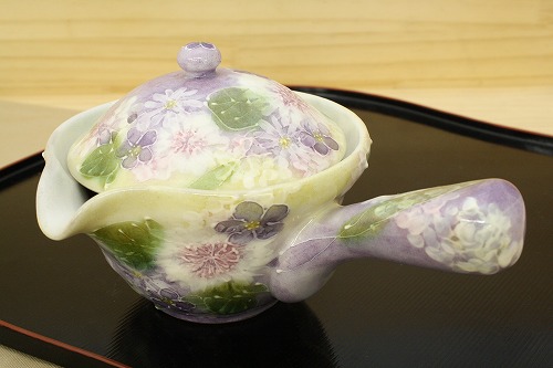 【花かざり　平急須】瀬戸焼 和食器 食器 ポット 急須 手描き 花柄 プレゼント 贈り物