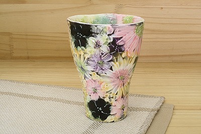 【長閑やかさ間取花 陶水飲み】瀬戸焼 和食器 食器 無償性優勝杯 水飲み 墨付き 花柄 赤絵 差し上げ物 差し上げ物