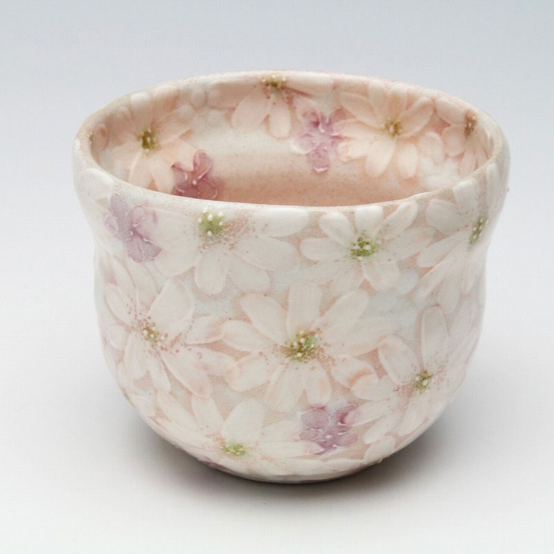 【白絵花紋　福々碗・瓢型】瀬戸焼 和食器 食器 湯呑 コップ カップ デザート鉢 手描き 花柄 プレゼント 贈り物 ギフト｜和食器と和雑貨のお店　舞陶館