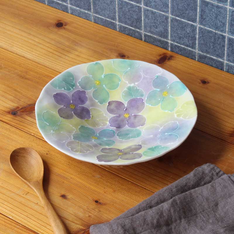 一珍花紋　パスタ皿（紅）　径24cm 瀬戸焼 和食器 食器 プレート メインプレート 盛皿 手描き 花柄 プレゼント 贈り物 普段使い 日本製