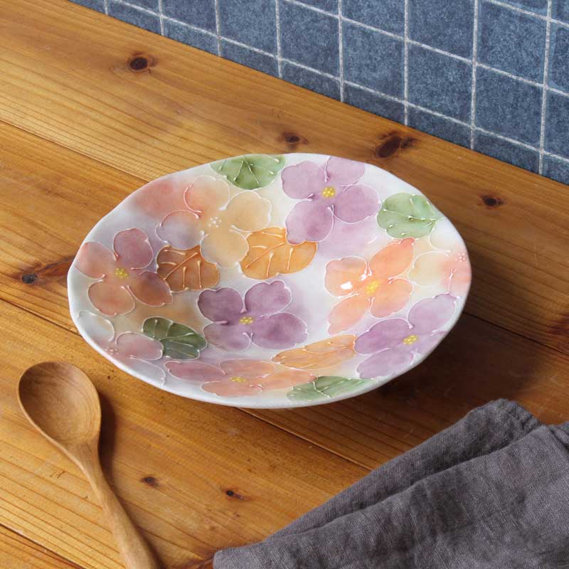 一珍花紋　パスタ皿（紅）　径24cm 瀬戸焼 和食器 食器 プレート メインプレート 盛皿 手描き 花柄 プレゼント 贈り物 普段使い 日本製