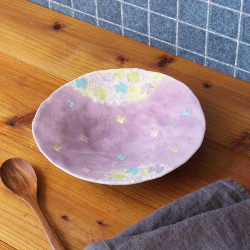 小花一珍　パスタ皿（紫）　径24cm 瀬戸焼 和食器 食器 プレート メインプレート 盛皿 手描き 花柄 プレゼント 贈り物 普段使い 日本製