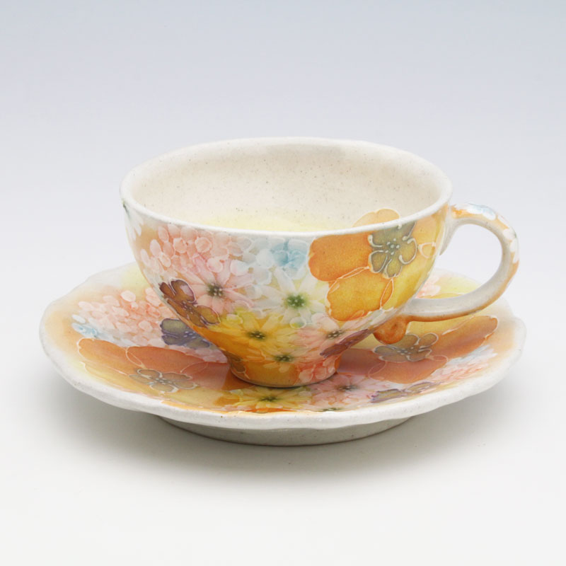 平安京花 珈琲碗皿【瀬戸焼 和食器 食器 珈琲優勝杯 墨付き 花柄 差し上げ物 差し上げ物】