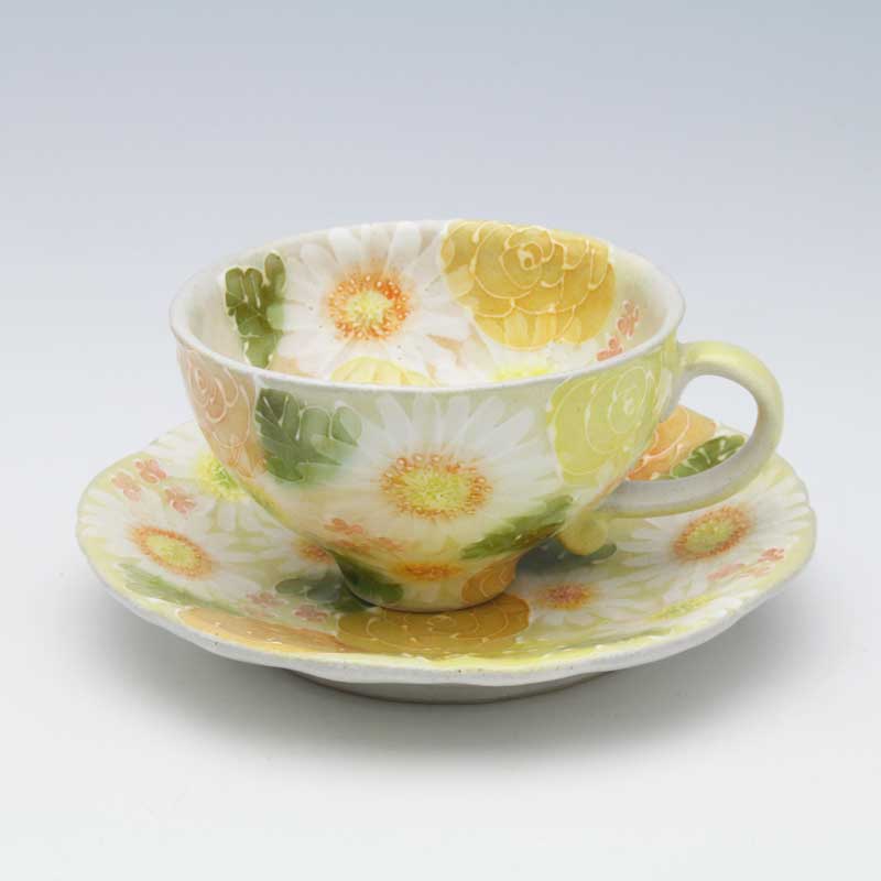 黄彩色絵花　コーヒー碗皿【瀬戸焼 和食器 食器 コーヒーカップ 手描き 花柄 プレゼント 贈り物】 12,540円