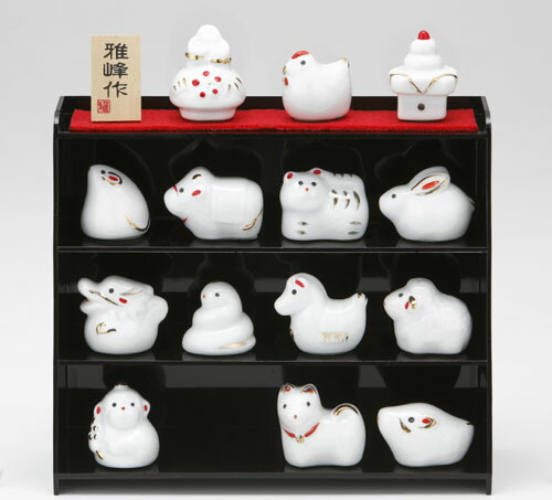 正月飾りセット　ディズニー　干支　陶器 25.jpg