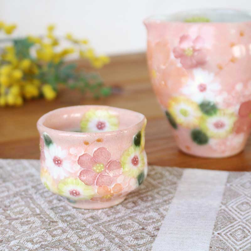 【新品未使用】工房ゆずりは　紅彩京花　抹茶碗（平型）日本製 贈り物 プレゼント Amazon｜工房ゆずりは 紅彩京花 抹茶碗 平型 手造り 手描き 瀬戸