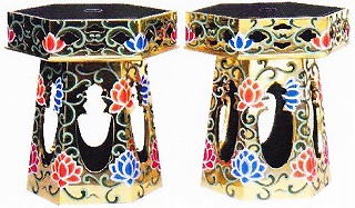 供花 お寺さま用 六角胸花 唐草 二人組 ６．５寸 本願寺派 西 仏具 供笥
