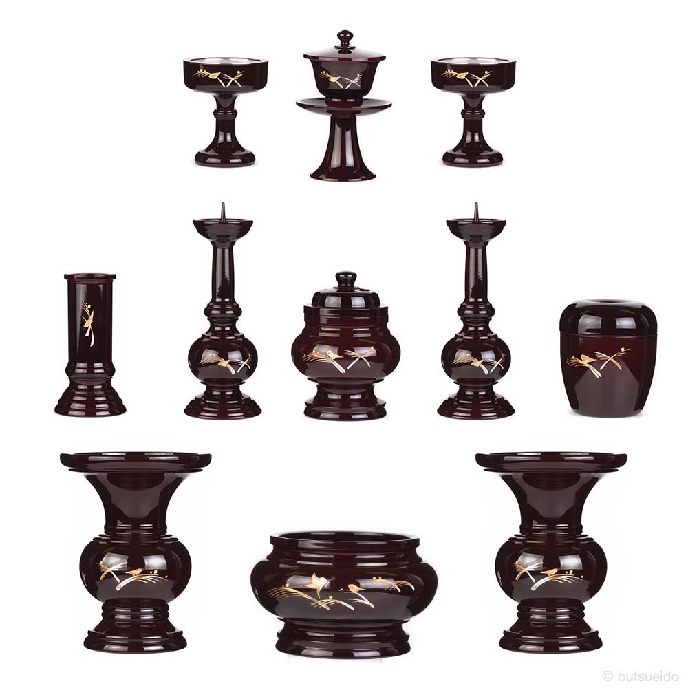 【10%OFFクーポン配布中】仏具 丸型 十一具足 タメ色 水鳥彫（4.5寸）｜仏壇・仏具専門店　ぶつえいどう