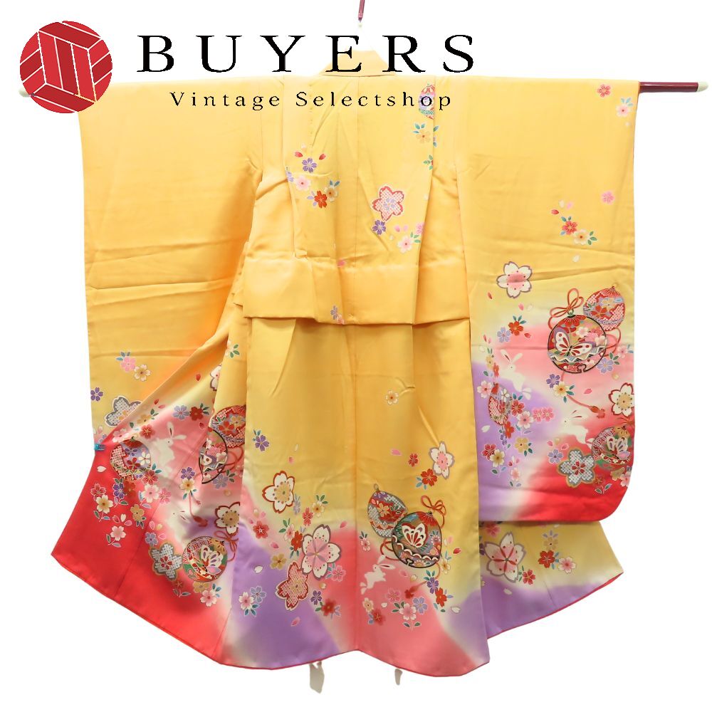 【中古】 子供着物 祝い着 肩揚げ・腰上げ済 正絹 着丈約93cm 裄丈約47.5cm 山吹色 ピンク系 3歳用 七五三 お宮参り 和装 呉服 和服 きもの｜Vintage Selectshop BUYERS