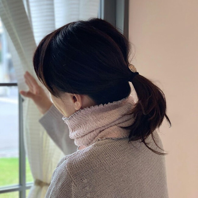 四種顏色可選的 MOKUHAIR 棉質髮帶、睡帽、洗面乳、MOKUHAIR 均碼棉質圍巾、可機洗圍脖和保暖肚巾。日本今治製造。 Kontex 出品。使用 Yu-Packet 免費配送。