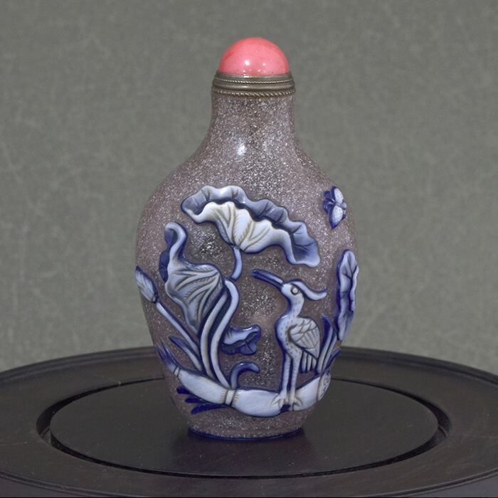 鼻煙壺　ターコイズ色の浮彫り陶器 楽天市場】美しい花鳥画の世界鼻煙壺211024鼻煙壷 鼻煙壺 中国