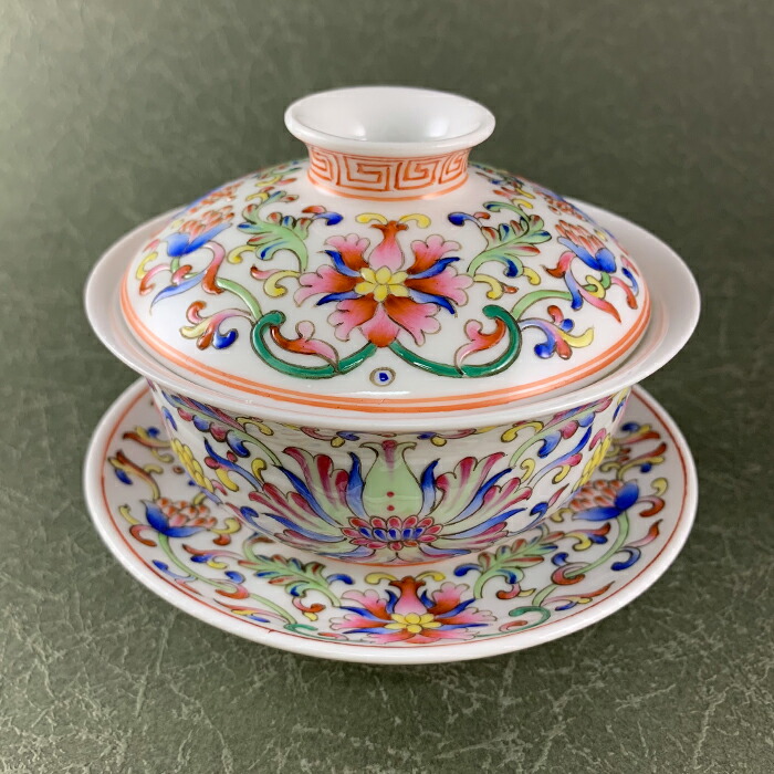 【逸品茶器】華麗に咲く景徳鎮窯 宝相華柄広口蓋碗蓋碗 茶器 中国 茶器 景徳鎮窯 ｜シノワズリーモダン京都