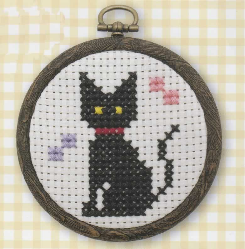 ハンドメイド　刺繍フレーム　花火とキジトラ子猫 ハンドメイド 刺繍フレーム 花火とキジトラ子猫 - メルカリ