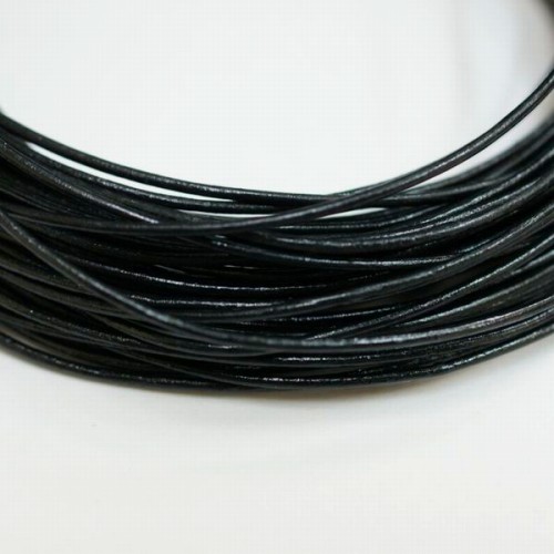 本革 丸紐 1粍 黒いこと 100Mロット まとめ買い 卸売 皮吊りひも 黒 革紐 皮紐 革吊りひも なめし革吊りひも