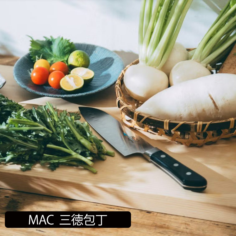 MAC 三徳包丁 17cm プロ仕様 ディンプル加工 切れ味抜群 滑らか マックの包丁 化粧箱 贈りもの 贈答 日本製 国産ブランド 錆びにくい 職人 料理 高級感 持ちやすい 包丁 贈り物【MAC】|ベビー服&雑貨のカーネーション