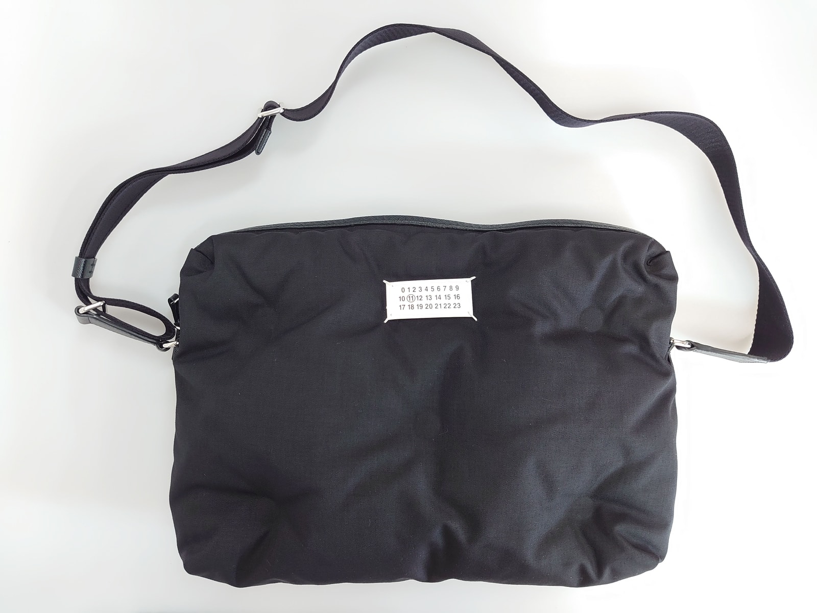 【3日間返品可】 Maison Margiela メゾン マルジェラ グラムスラム ショルダーバッグ キャンバス ユニセックス|カエセル