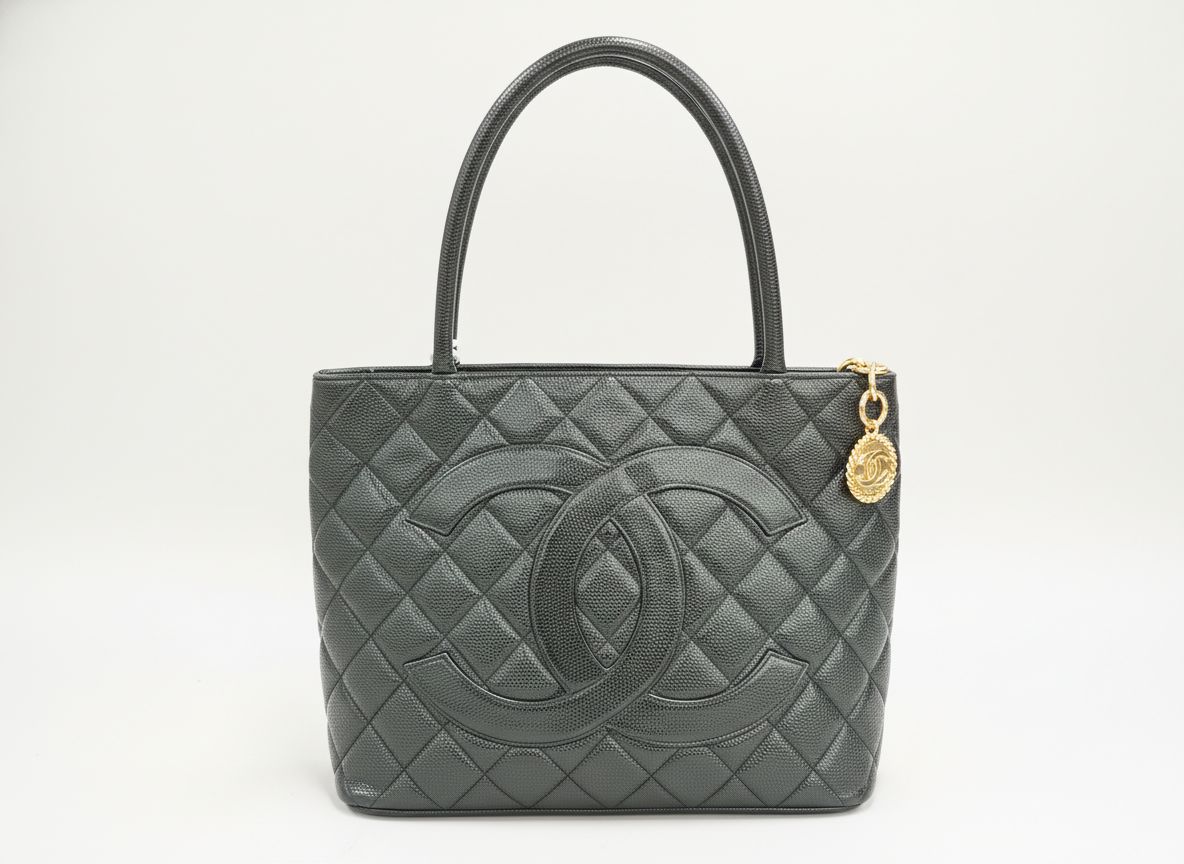 【最大限度15％OFF引き換え証】CHANEL シャネル 刷り直すトートバッグ 黒いこと トートバッグ【中古】