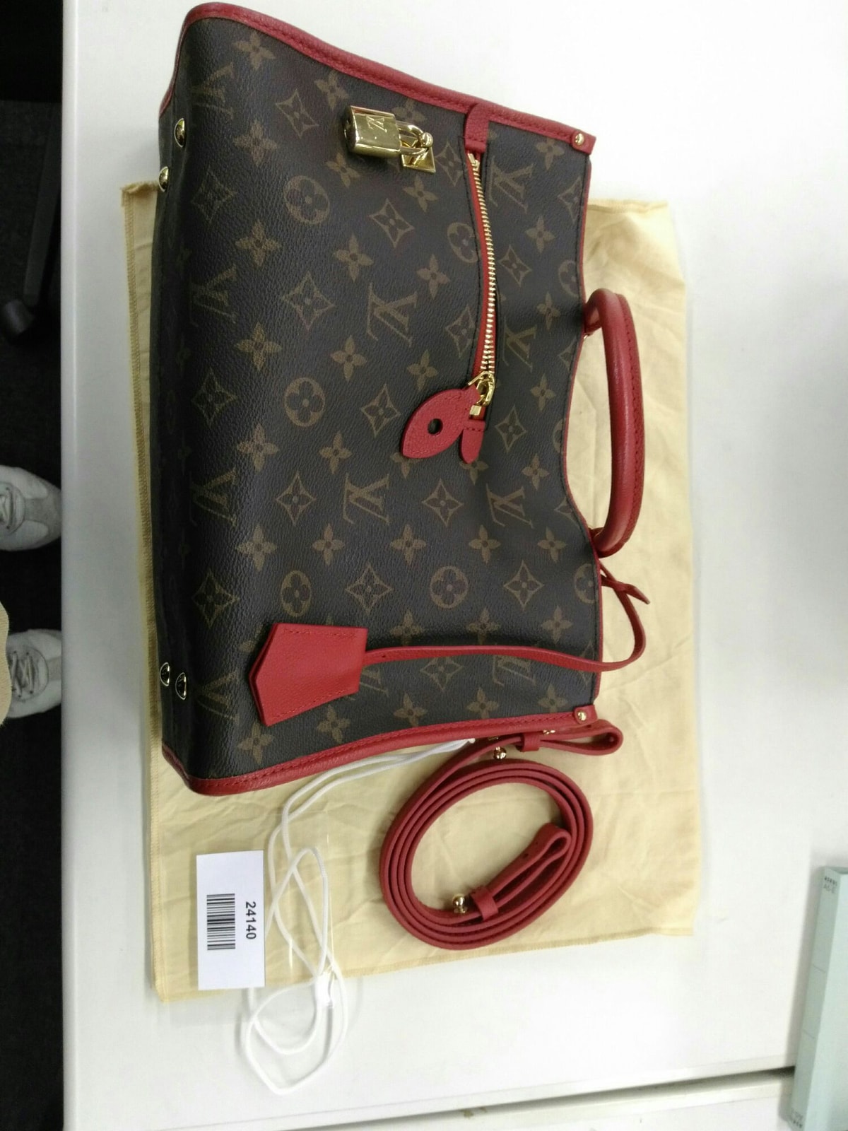 【3日間返品可】LOUIS VUITTON ルイ・ヴィトン ポパンクールPM ブラウン/レッド 2WAYバッグ【中古】｜カエセル