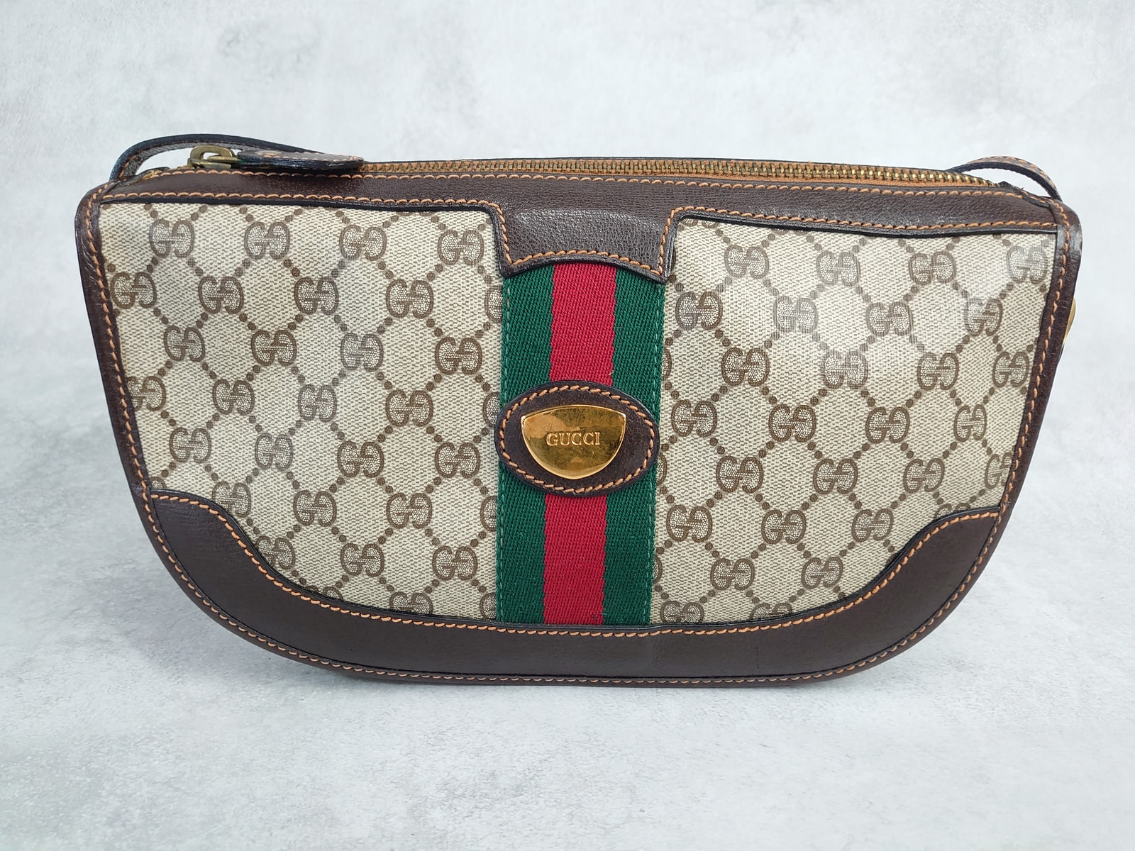 【3日間返品可】 GUCCI グッチ ショルダーバッグ ショルダーバッグ GGスプリーム レディース|カエセル