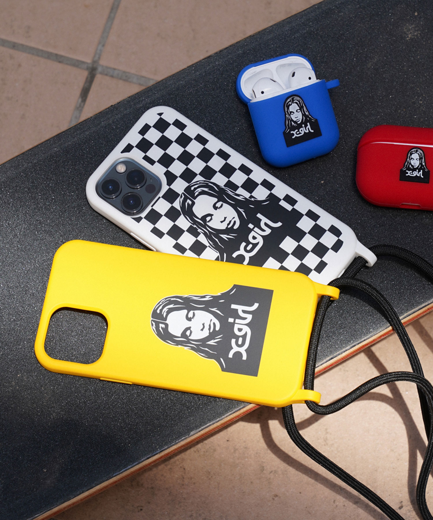 楽天市場 公式 X Girl エックスガール Face Sling Mobile Case For Iphone 12 12 Pro アイフォンケース レディース 小物 ロゴ Xlarge X Girl公式calif楽天市場店