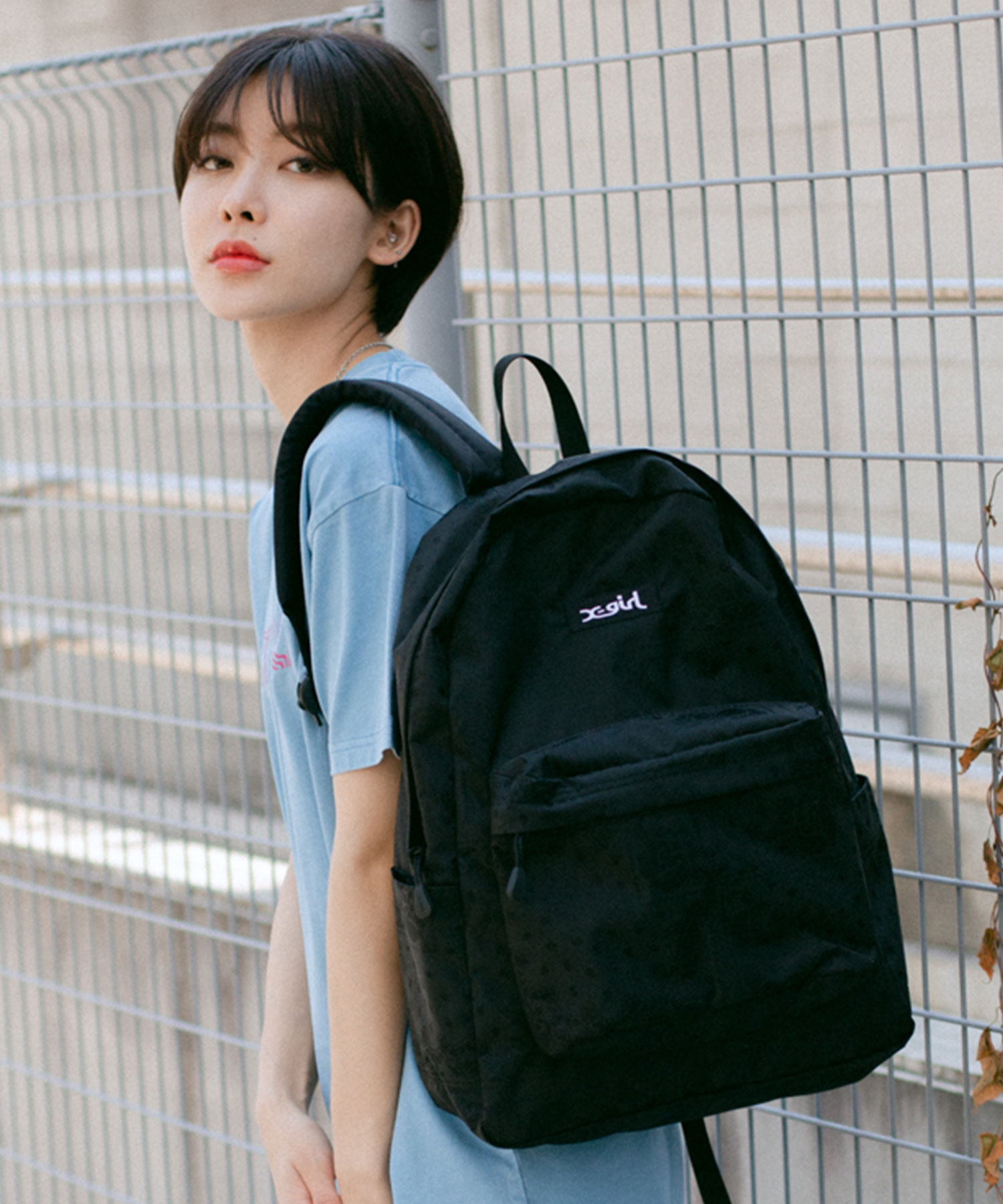 楽天市場 公式 X Girl エックスガール Mills Logo Adventure Daypack リュック バックパック 通学 ジム 部活 サークル ロゴ 定番 Xlarge X Girl公式calif楽天市場店