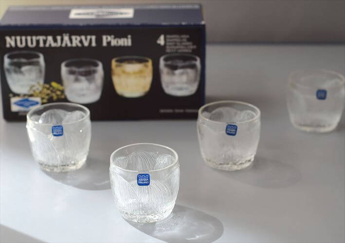 【貨物輸送無料】フィンランド製 NUUTAJARVI ARABIA Pioni 打つこと水呑み 30ml ヌータヤルヴィ アラビア ピオニ 硝子 北欧 ヴィンテージ_260604