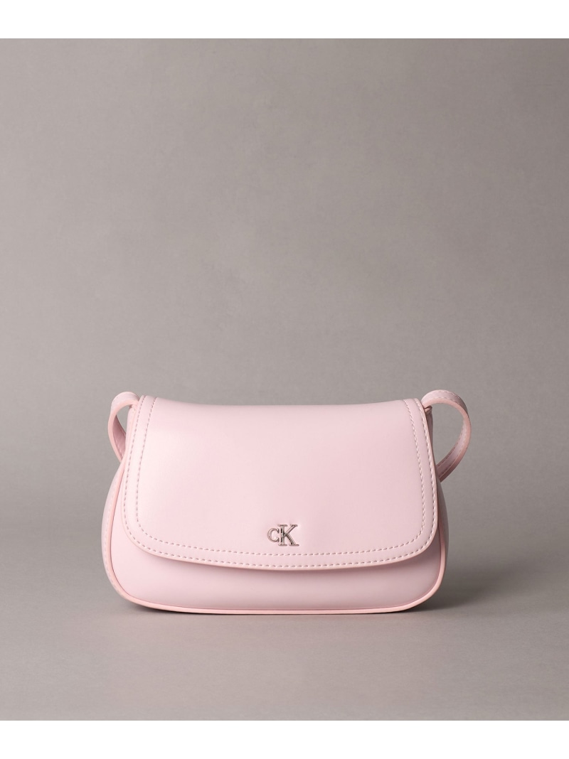 (W)【堅苦しさ販売店】 カルバンクライン クロスボディバッグ - CKフラップカメラバッグ Calvin Klein Jeans Accessory 4F3421G Calvin Klein Jeans Accessory カルバン・クライン 御徒面子 ショルダーバッグ サクラ色 黒いこと【貨物輸送無料】[ Fashion]