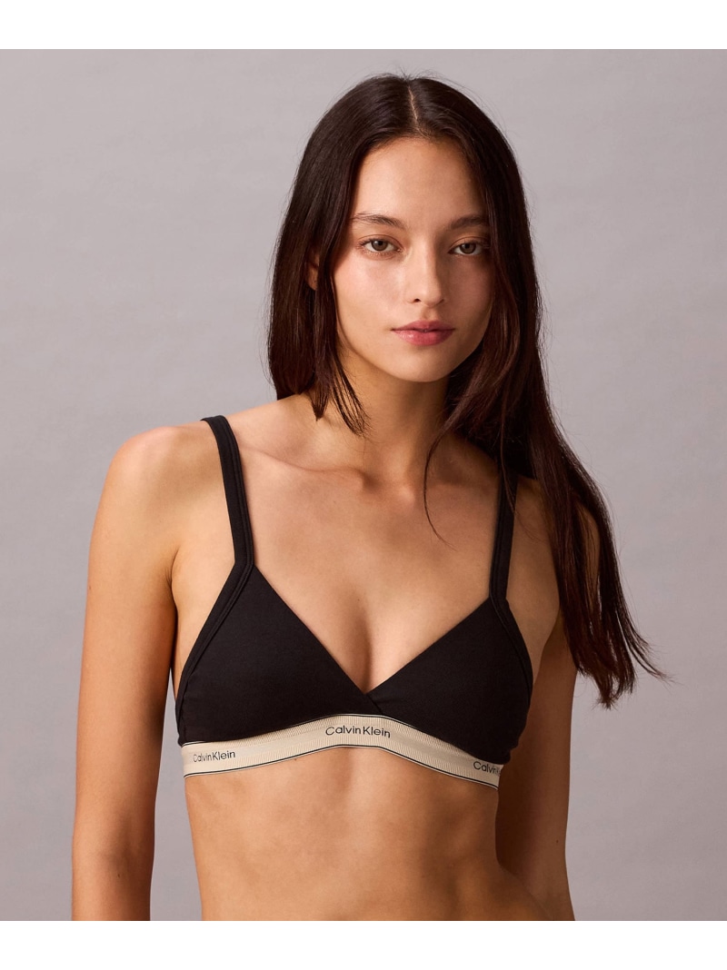 (W)【堅苦しさ販売店】 カルバンクライン ライトリーライン ３角形 ブラジャー  Calvin Klein Underwear QF8369AD Calvin Klein カルバン・クライン 肌付き・御部屋御召しもの ブラ 黒いこと【貨物輸送無料】[ Fashion]