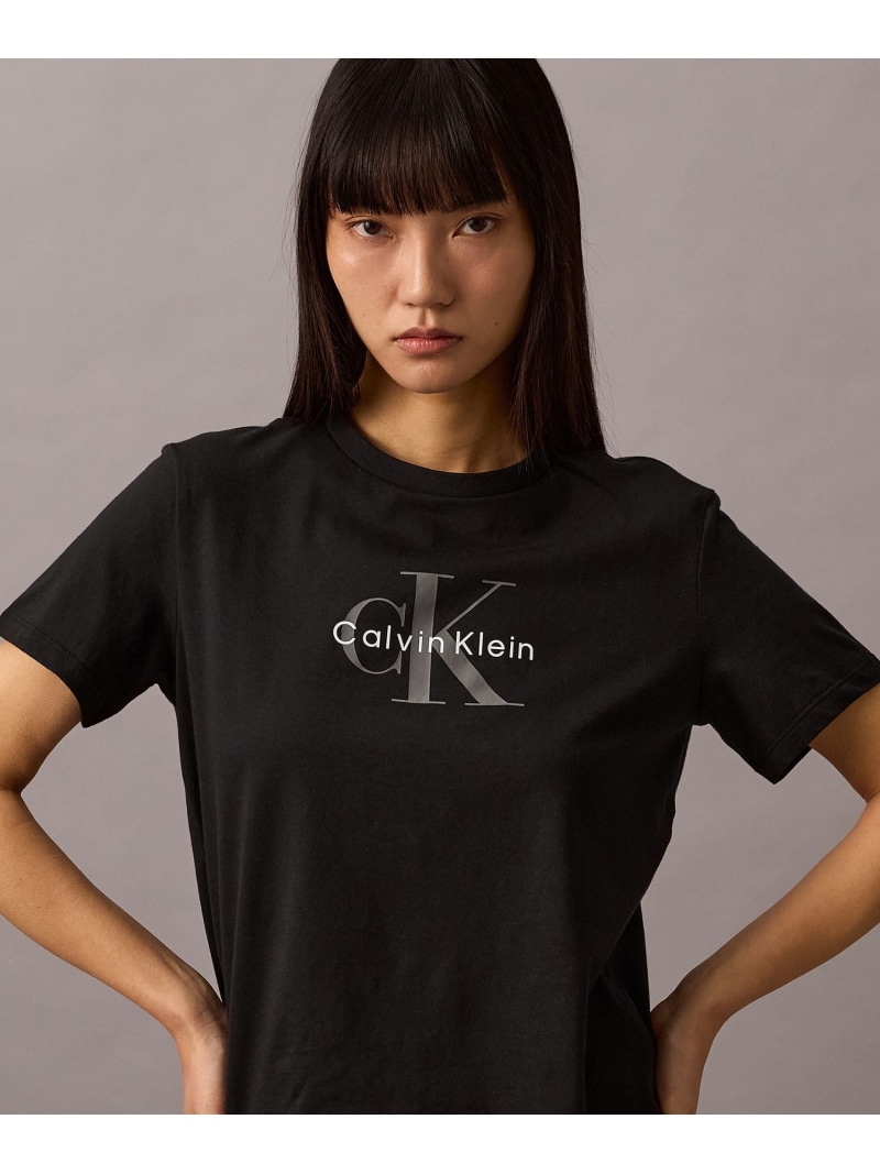 (W)【堅苦しさ販売店】 カルバンクライン モノロゴタイプ ティーシャツ Calvin Klein Jeans 47B864G Calvin Klein Jeans カルバン・クライン トップス カットソー・ティーシャツ 白いこと 黒いこと【貨物輸送無料】[ Fashion]