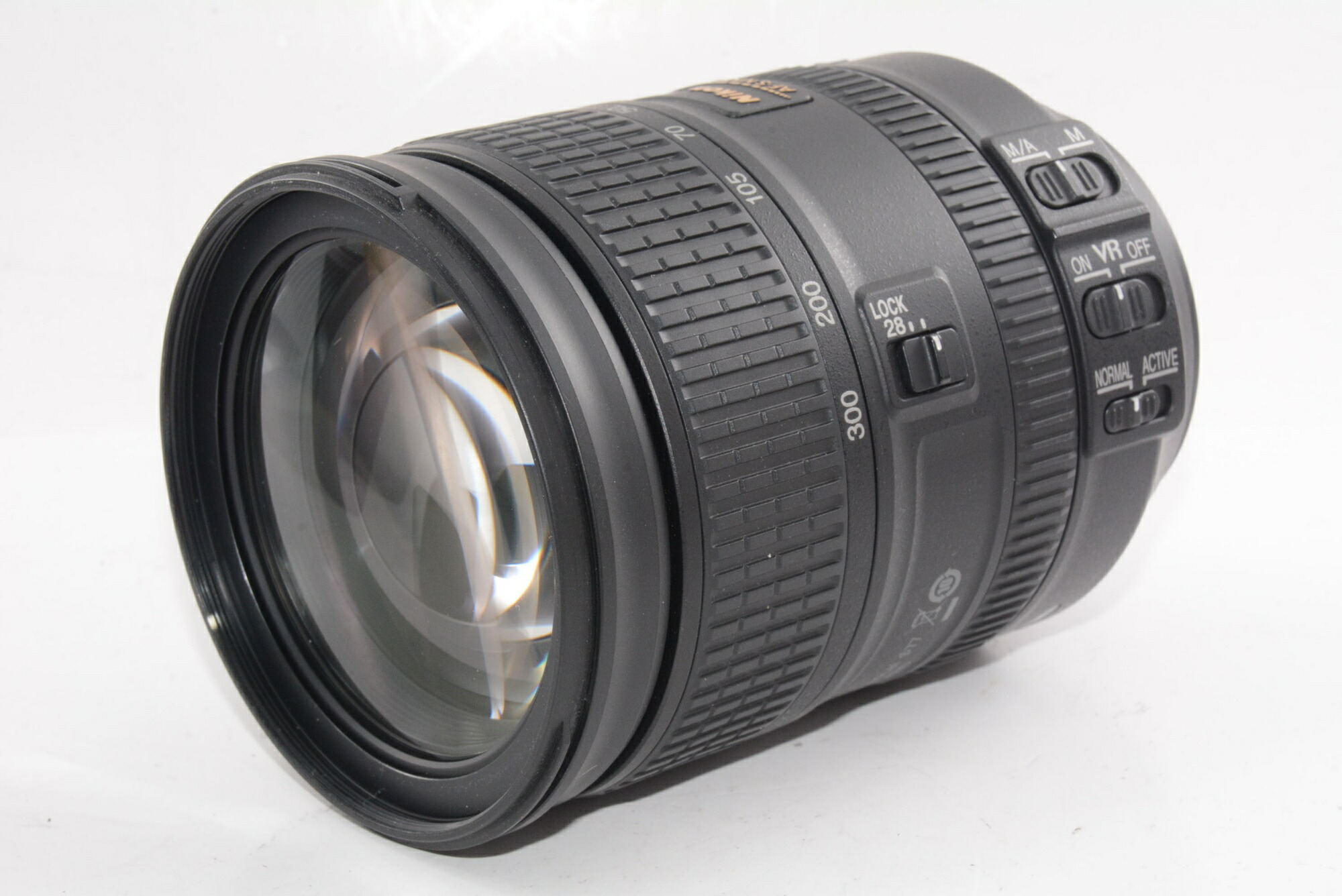 Rent a Nikon 28-300mm f/3.5-5.6G ED AF-S VR