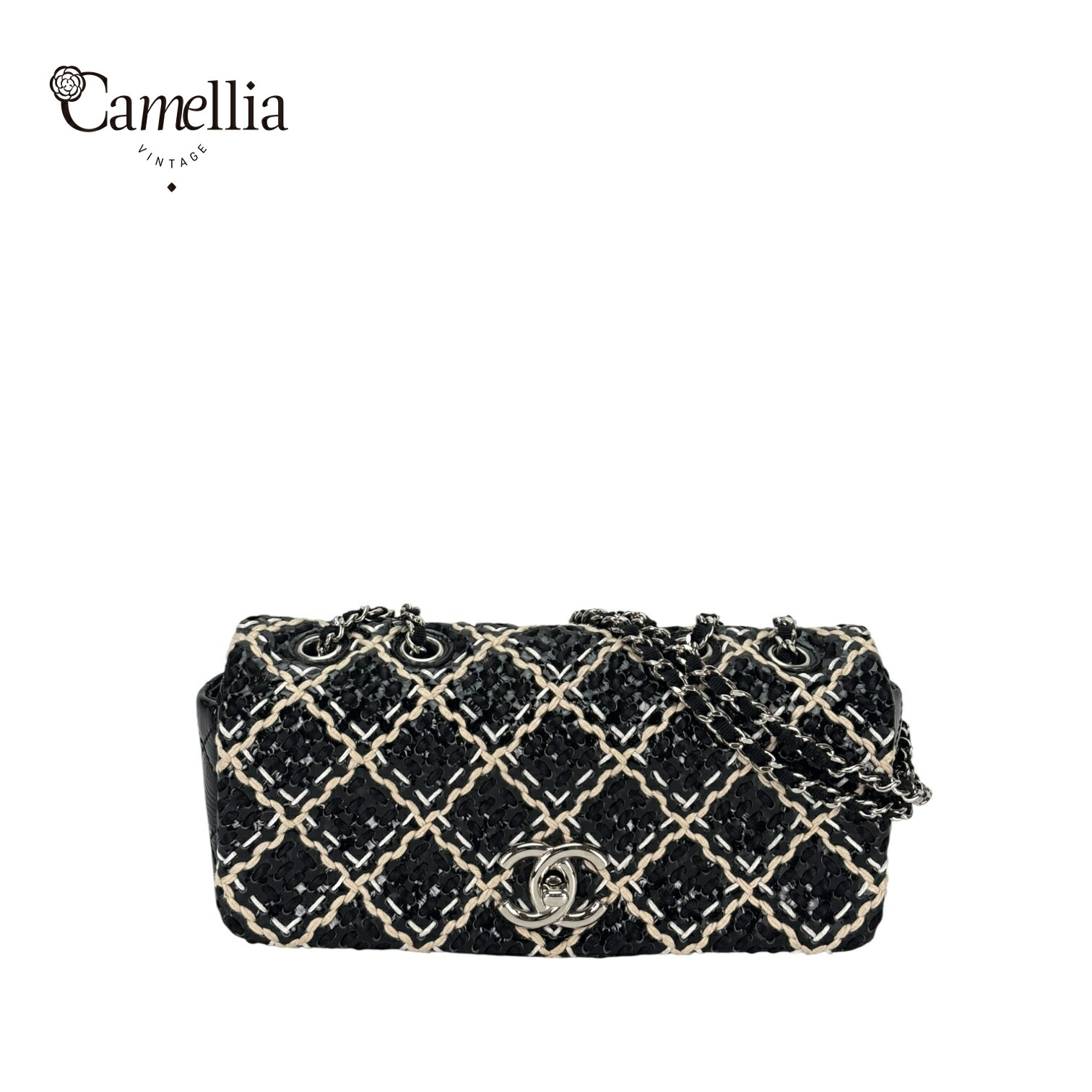 【中古】CHANEL シャネル マトラッセ イーストウエスト シークイン パテント チェーンショルダーバッグ ブラック&times;ホワイト シルバー金具｜CamelliaVintage