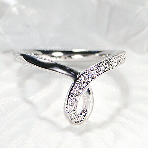ピンキー プラチナ ダイヤモンド リング【0.08ct】【無色透明】【H-SIクラス】 プラチナ 指輪 ダイアモンド Pt900 華奢 人気 かわいい ピンキー 【品質保証書付】 【刻印無料】【送料無料】【代引手数料無料】 30,030円