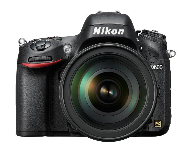 【中古】Nikon デジタル一眼二眼レフ写真機 D600 28-300VR水晶体一揃いの道具 AF-S NIKKOR 28-300粍 f/3.5-5.6G ED VR嘱する D600LK28-300