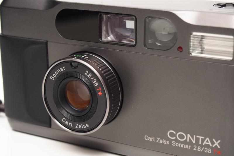 【中古】コンタックスContax T2 チタンブラックカメラ Carl ZeissT＊ゾナー38mmF2.8 入れもの、属する品付 写真機添え物 映画化機材 中古 一般受け