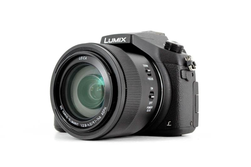 【中古】パナソニック デジタルカメラ ルミックス FZ1000 2010万画素 光学16倍 ブラック DMC-FZ1000 カメラ デジタルカメラ 一眼レフ ミラーレス 中古 人気 高画質