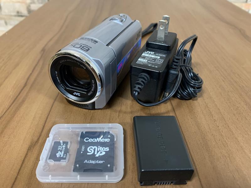 【中古】JVCKENWOOD JVC テレビカメラ EVERIO 内蔵記憶装置8GB しろがね色 GZ-E311-S